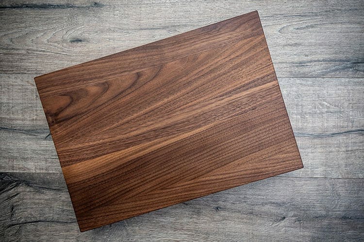 Wallnut Cutting Board