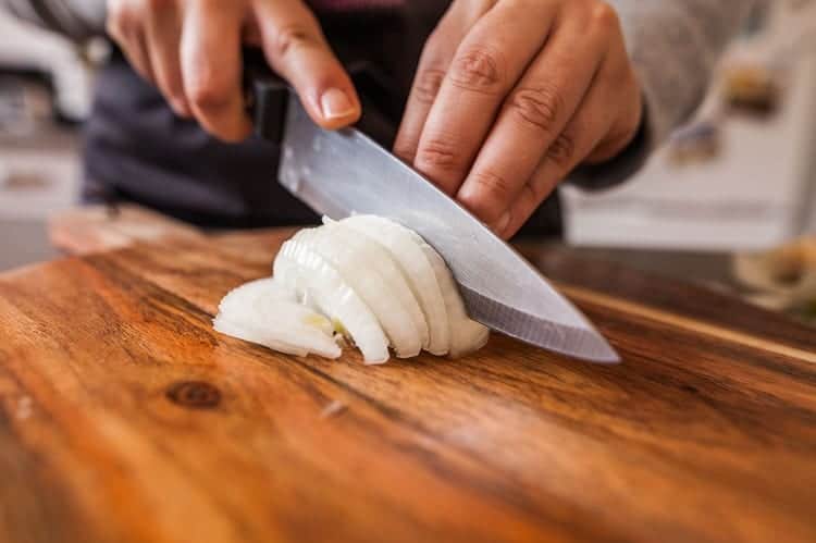 How To Use A Chopping Knife