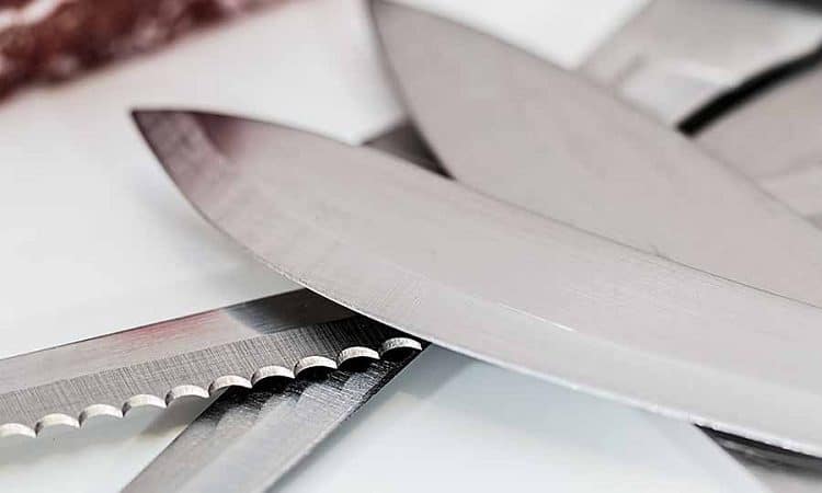 Properties Of a Good Knife Steel