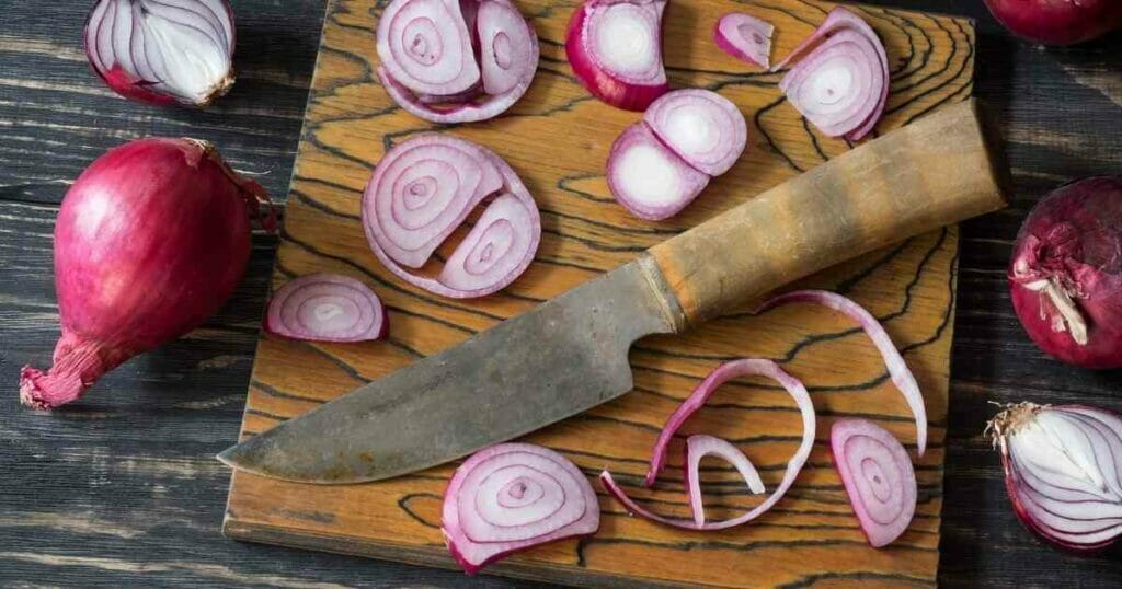 knife and onion